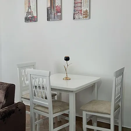 Guest Pro Albania * Tirana